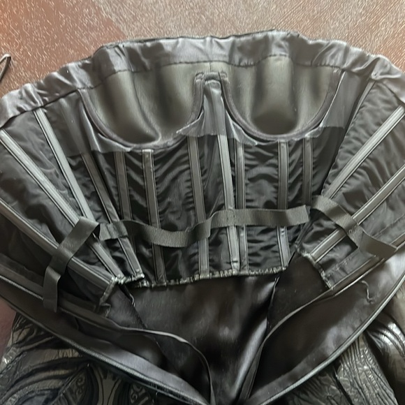 Ralph Lauren collection purple labelElegant Black Strapless Dress - Picture 10 of 12